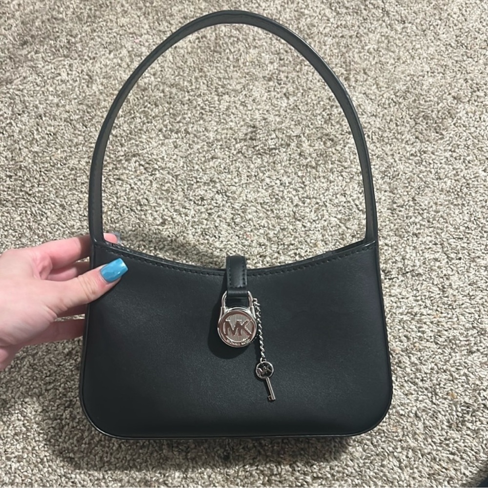 Michael Kors Classic Black Shoulder Bag